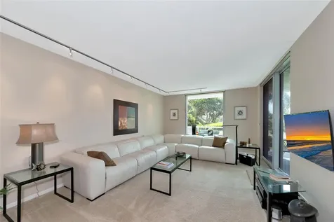 1111 N Gulfstream Ave #1a Avenue Sarasota FL 34236