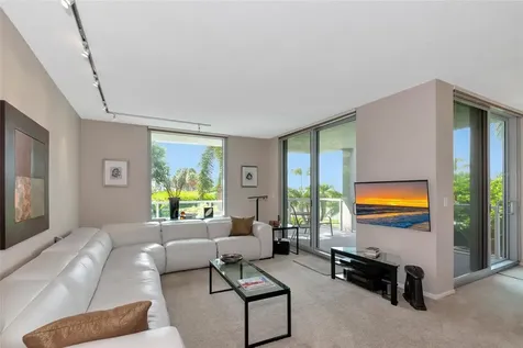 1111 N Gulfstream Ave #1a Avenue Sarasota FL 34236