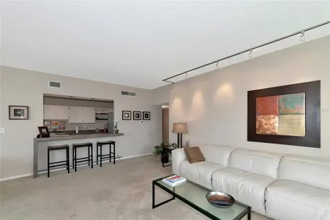 1111 N Gulfstream Ave #1a Avenue Sarasota FL 34236