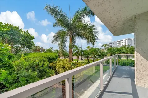 1111 N Gulfstream Ave #1a Avenue Sarasota FL 34236