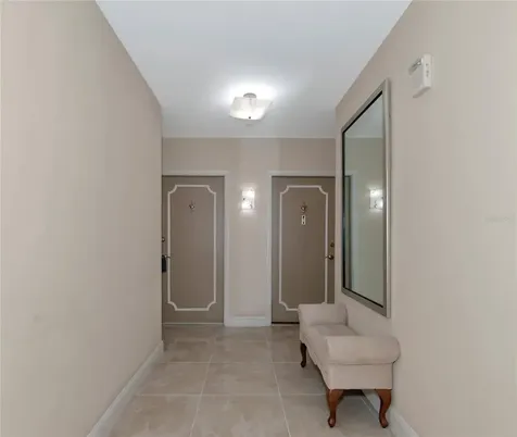 1111 N Gulfstream Ave #1a Avenue Sarasota FL 34236