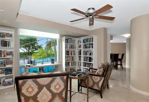 1111 N Gulfstream Ave #1a Avenue Sarasota FL 34236