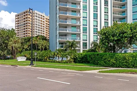 1111 N Gulfstream Ave #1a Avenue Sarasota FL 34236