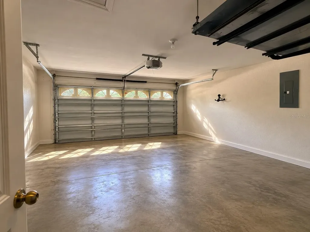 2136 SE 1st Avenue Cape Coral FL 33990