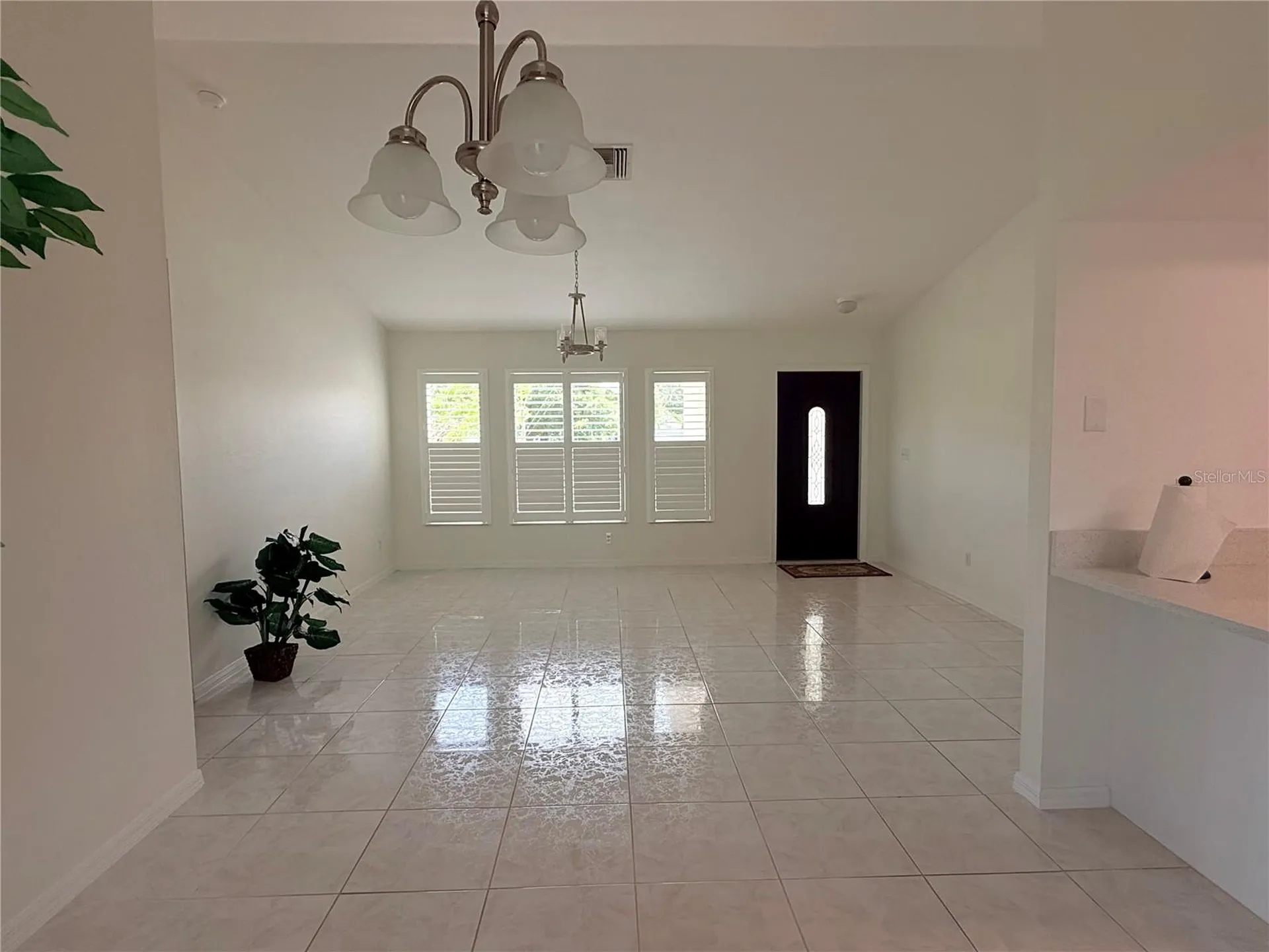 2136 SE 1st Avenue Cape Coral FL 33990