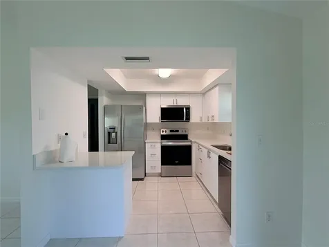 2136 SE 1st Avenue Cape Coral FL 33990