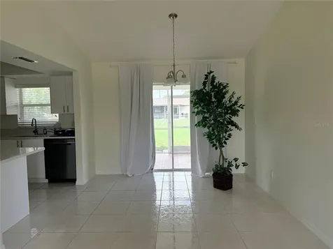 2136 SE 1st Avenue Cape Coral FL 33990