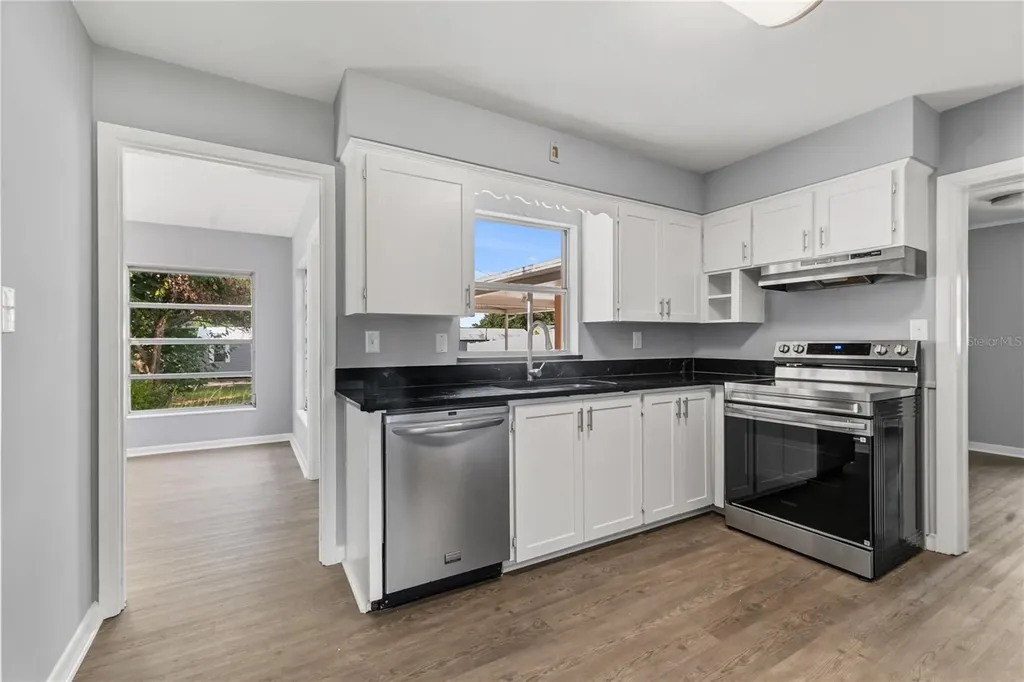 6 Golfview Circle NE Winter Haven FL 33881