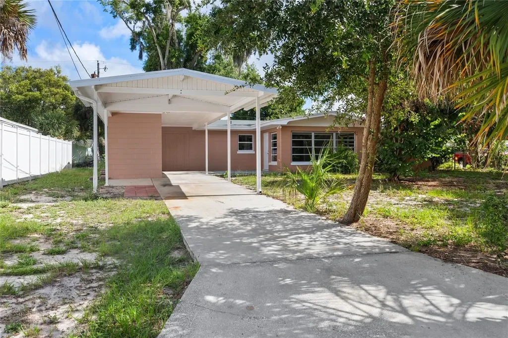 6 Golfview Circle NE Winter Haven FL 33881
