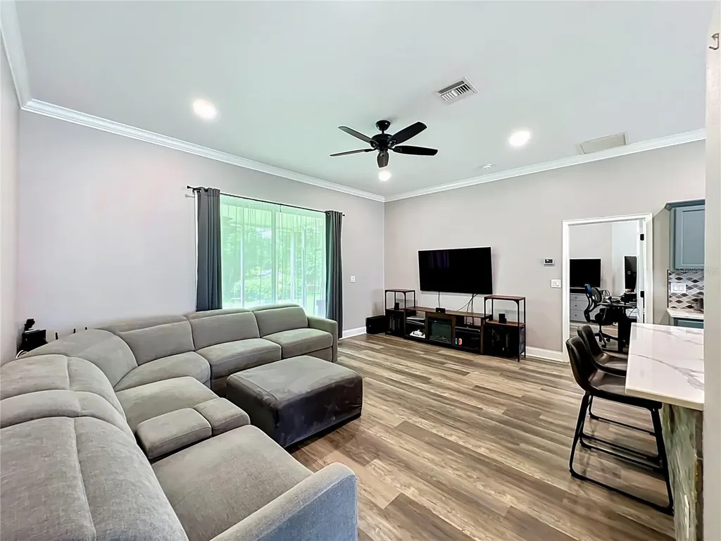 300 E Geneva Street Ocoee FL 34761