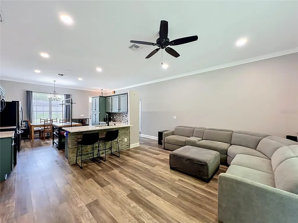 300 E Geneva Street Ocoee FL 34761