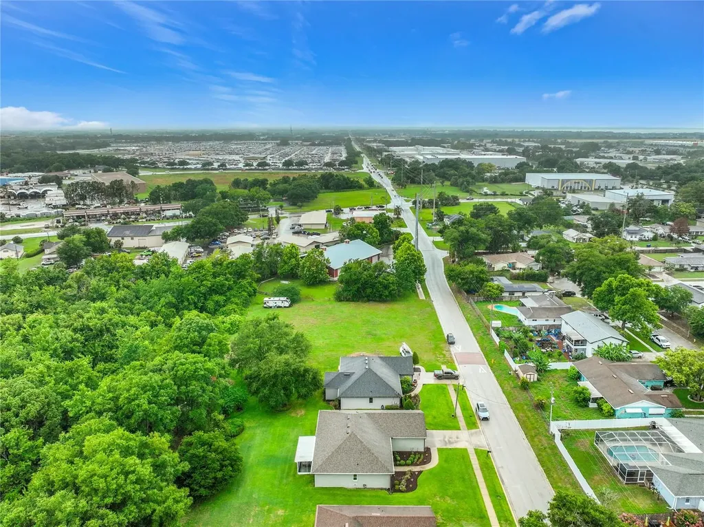 300 E Geneva Street Ocoee FL 34761