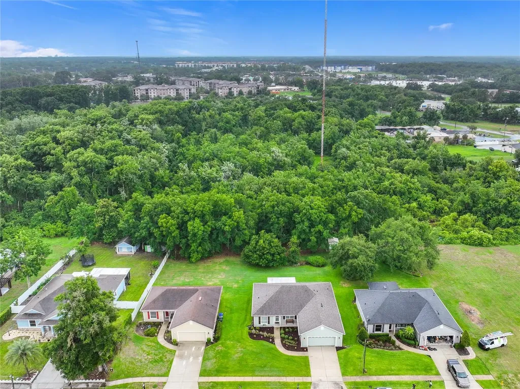 300 E Geneva Street Ocoee FL 34761