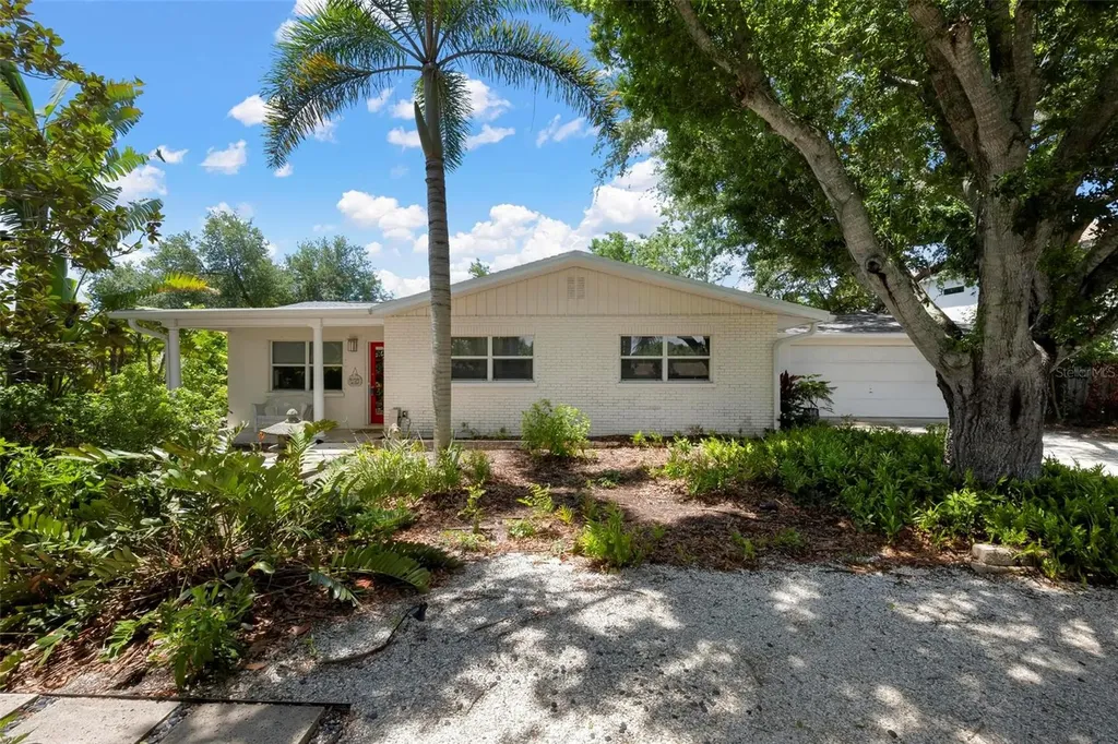 417 Baycrest Drive Venice FL 34285