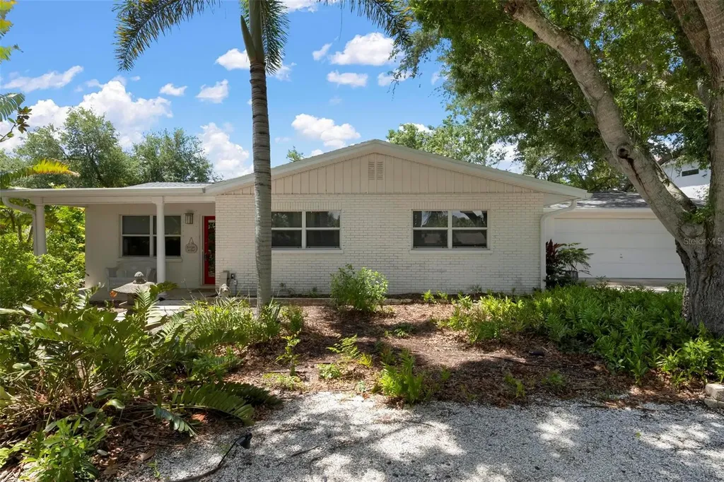 417 Baycrest Drive Venice FL 34285