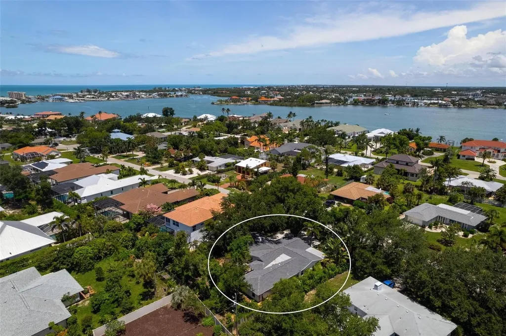 417 Baycrest Drive Venice FL 34285
