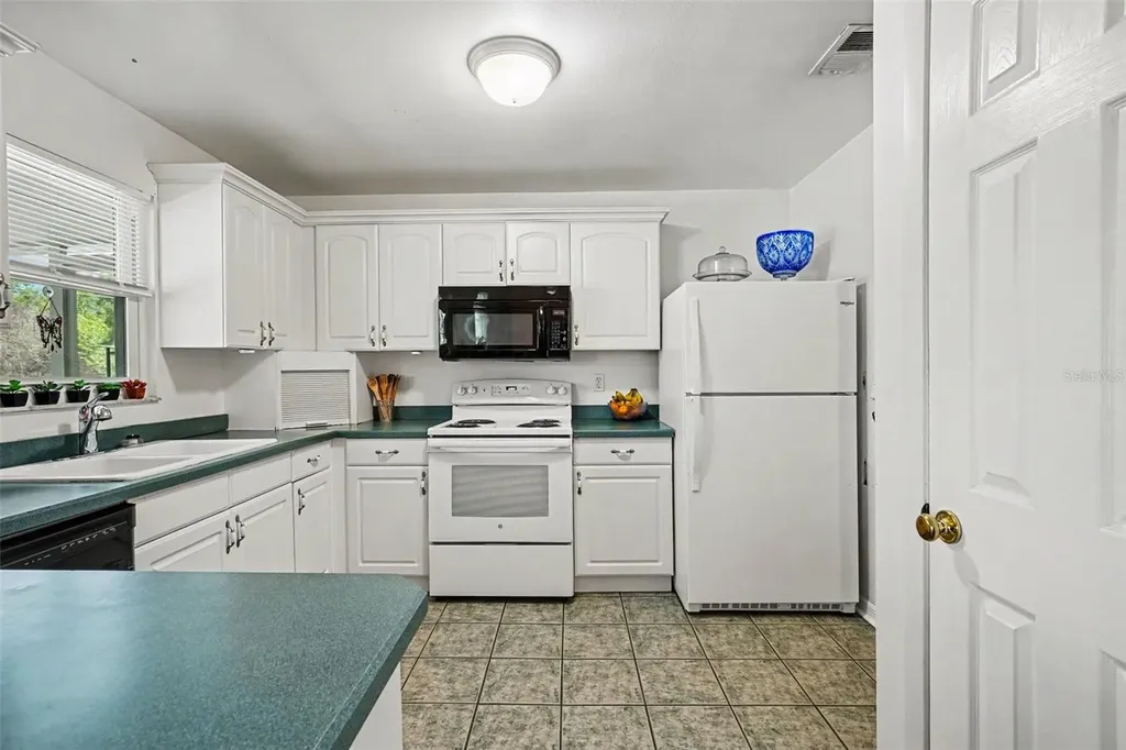 335 Tracy Way Lakeland FL 33809
