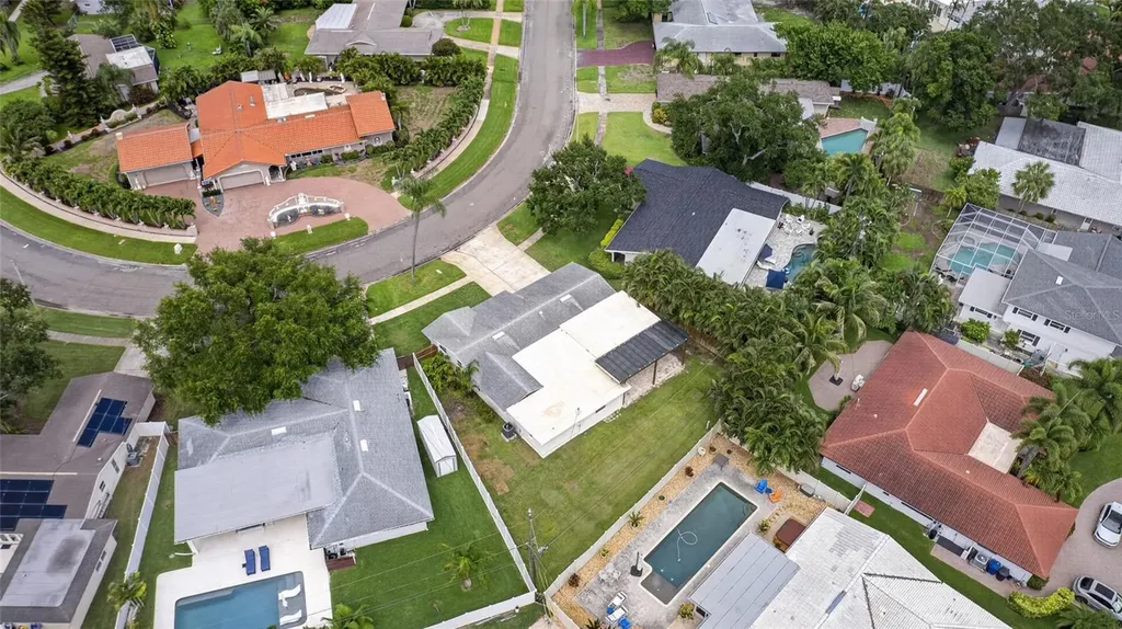 1563 Eden Isle Boulevard NE St Petersburg FL 33704