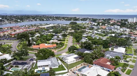 1563 Eden Isle Boulevard NE St Petersburg FL 33704