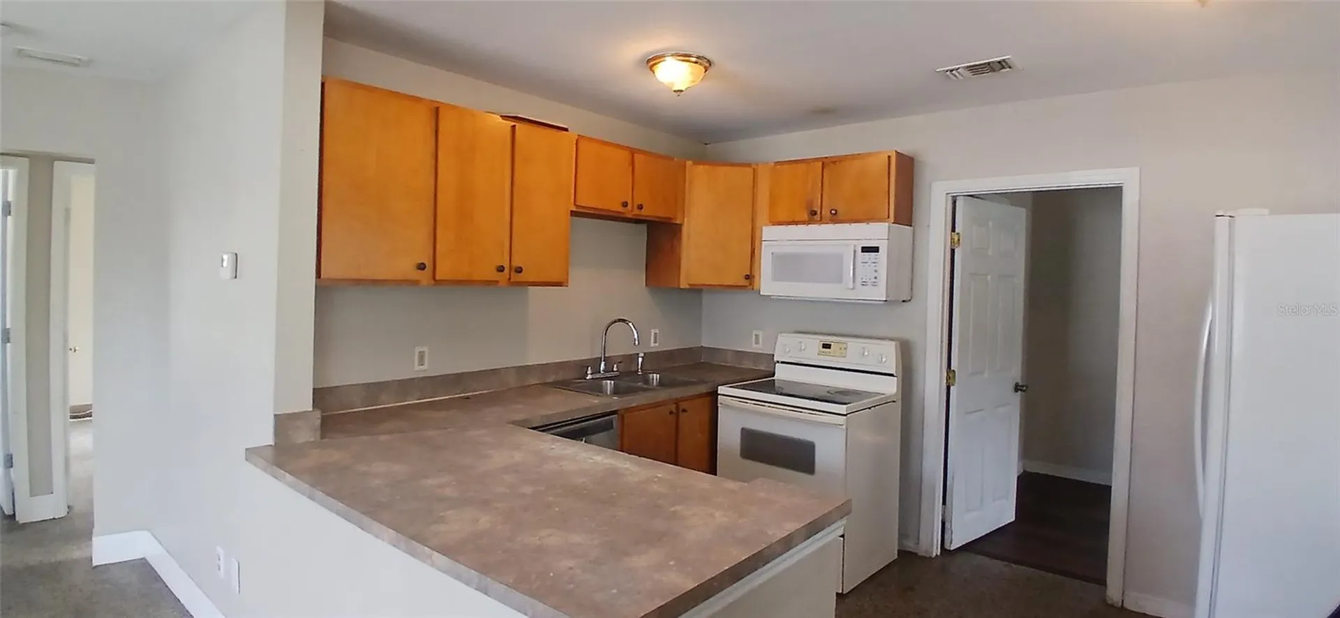 6872 80th Avenue N Pinellas Park FL 33781
