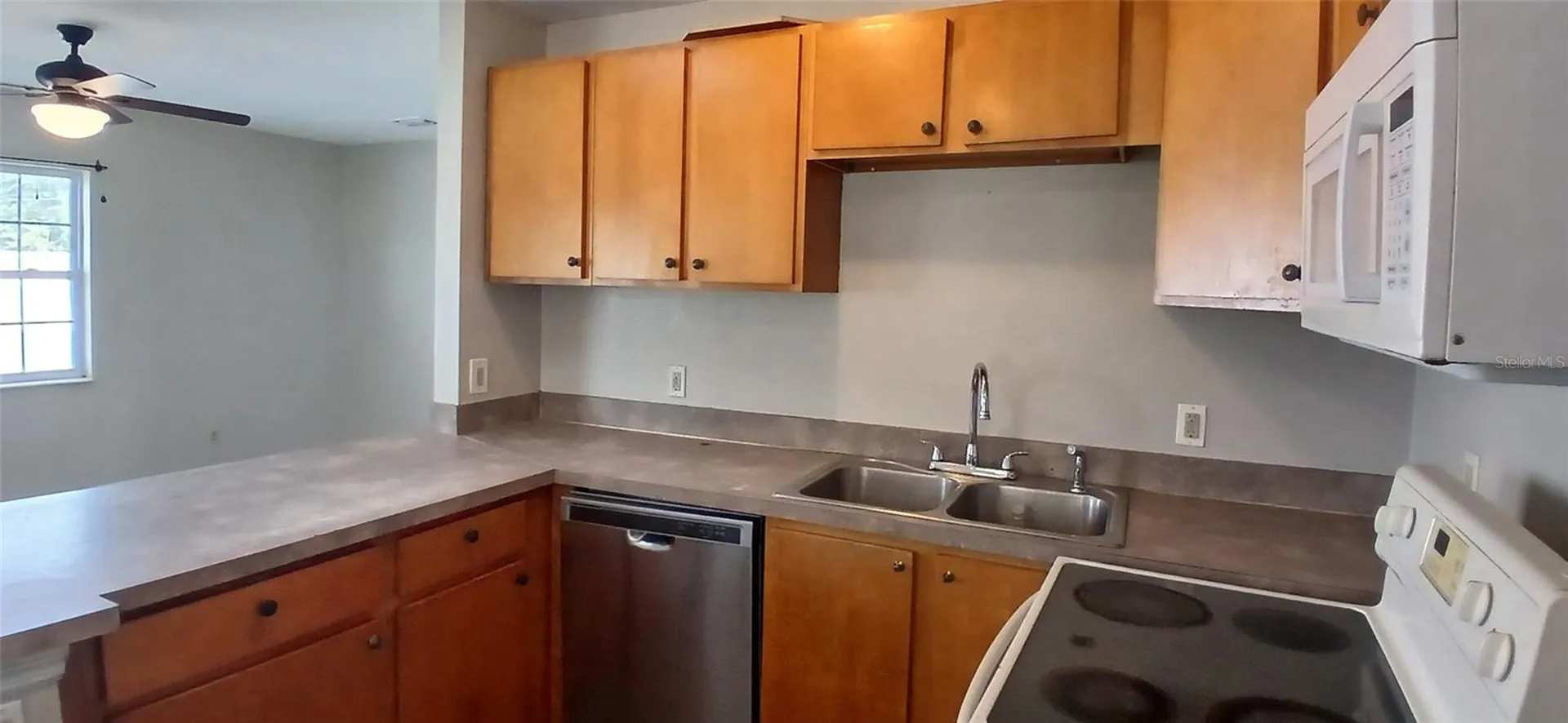 6872 80th Avenue N Pinellas Park FL 33781