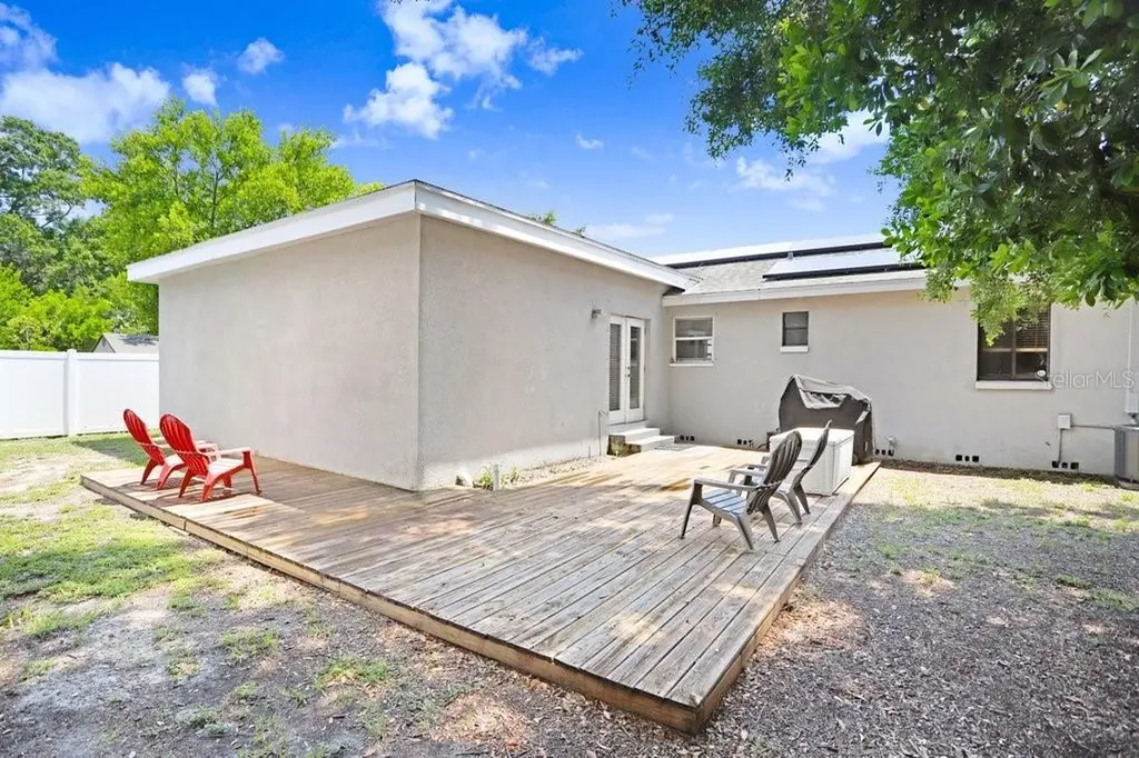 4415 W Bay Villa Avenue Tampa FL 33611