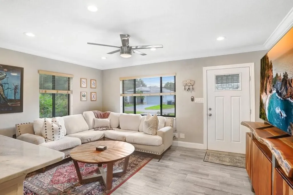 4415 W Bay Villa Avenue Tampa FL 33611