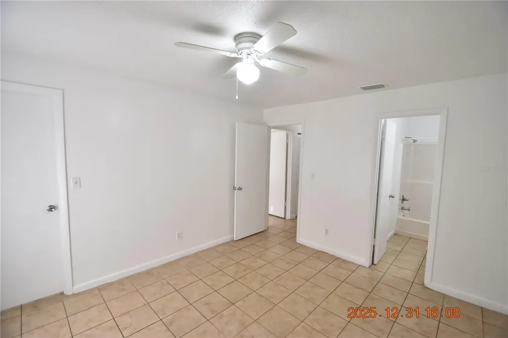 6618 N Church Avenue Tampa FL 33614