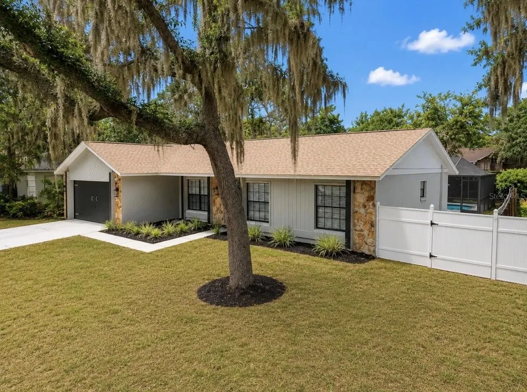 1431 Peachfield Drive Valrico FL 33596