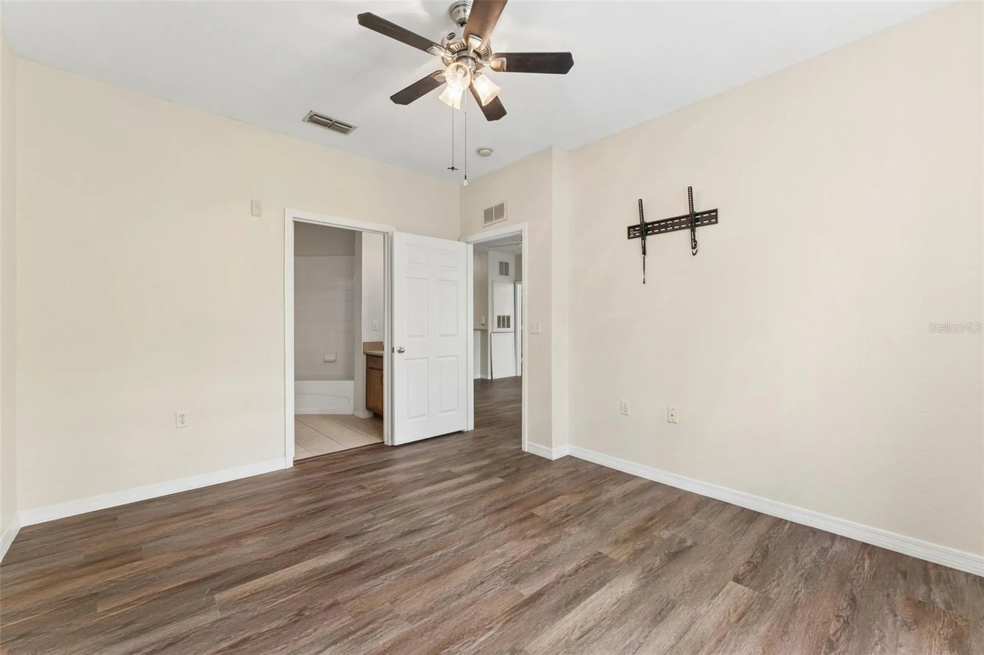 8136 Claire Ann Drive Orlando FL 32825