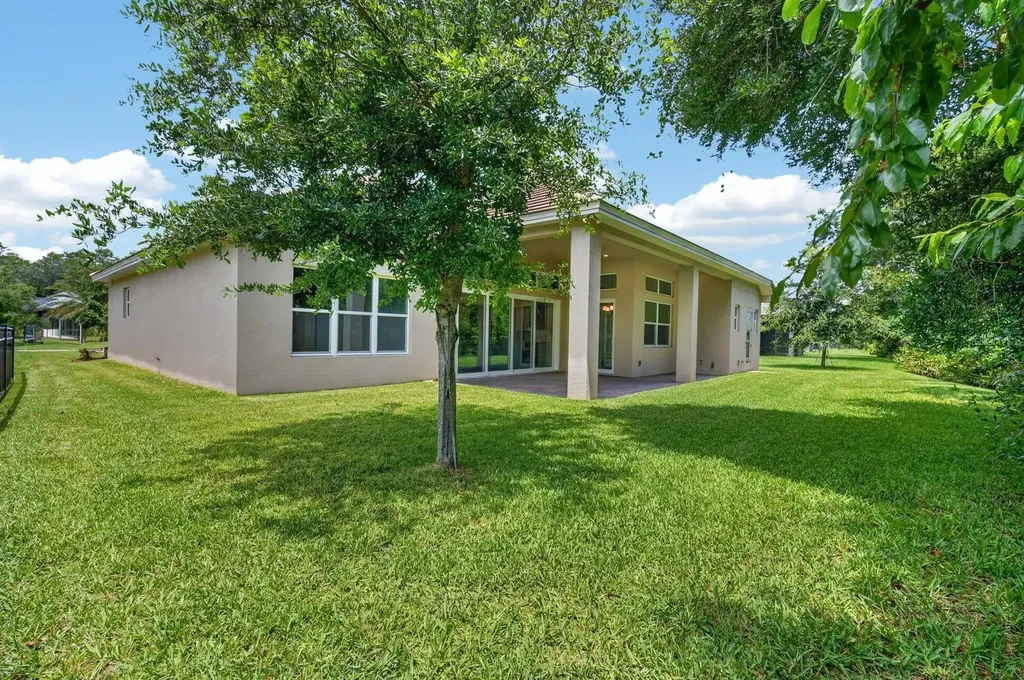 46 New Leatherwood Drive Palm Coast FL 32137