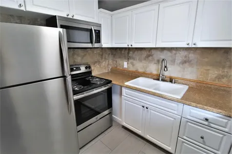 3001 Bee Ridge Road Sarasota FL 34239