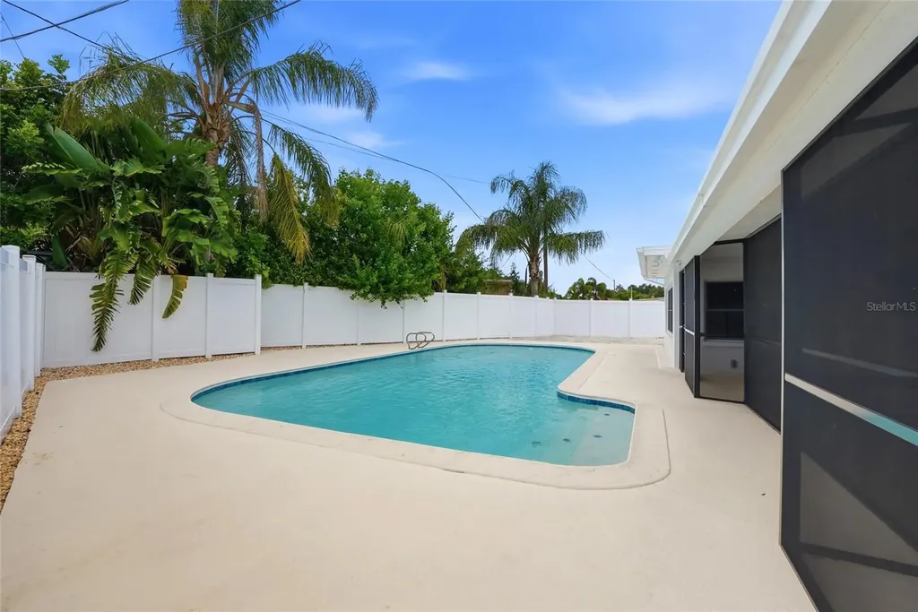 1348 Buckingham Drive Clearwater FL 33756