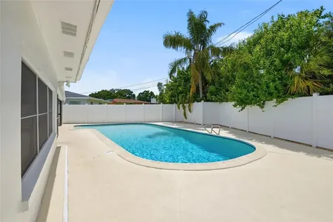 1348 Buckingham Drive Clearwater FL 33756