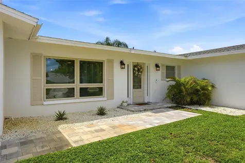 1348 Buckingham Drive Clearwater FL 33756