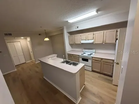5608 Pinnacle Heights Circle Tampa FL 33624