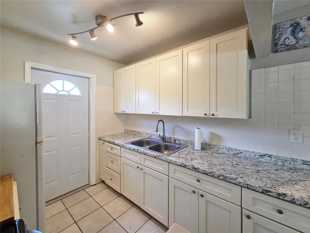 436 57th St Petersburg FL 33710