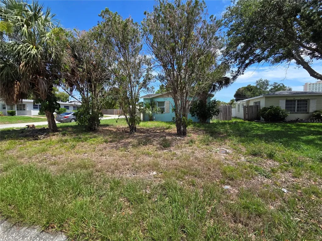 436 57th St Petersburg FL 33710