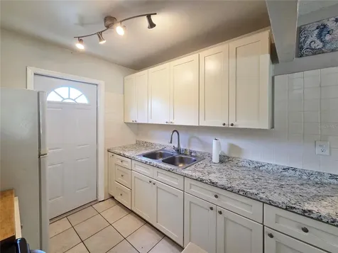 436 57th St Petersburg FL 33710