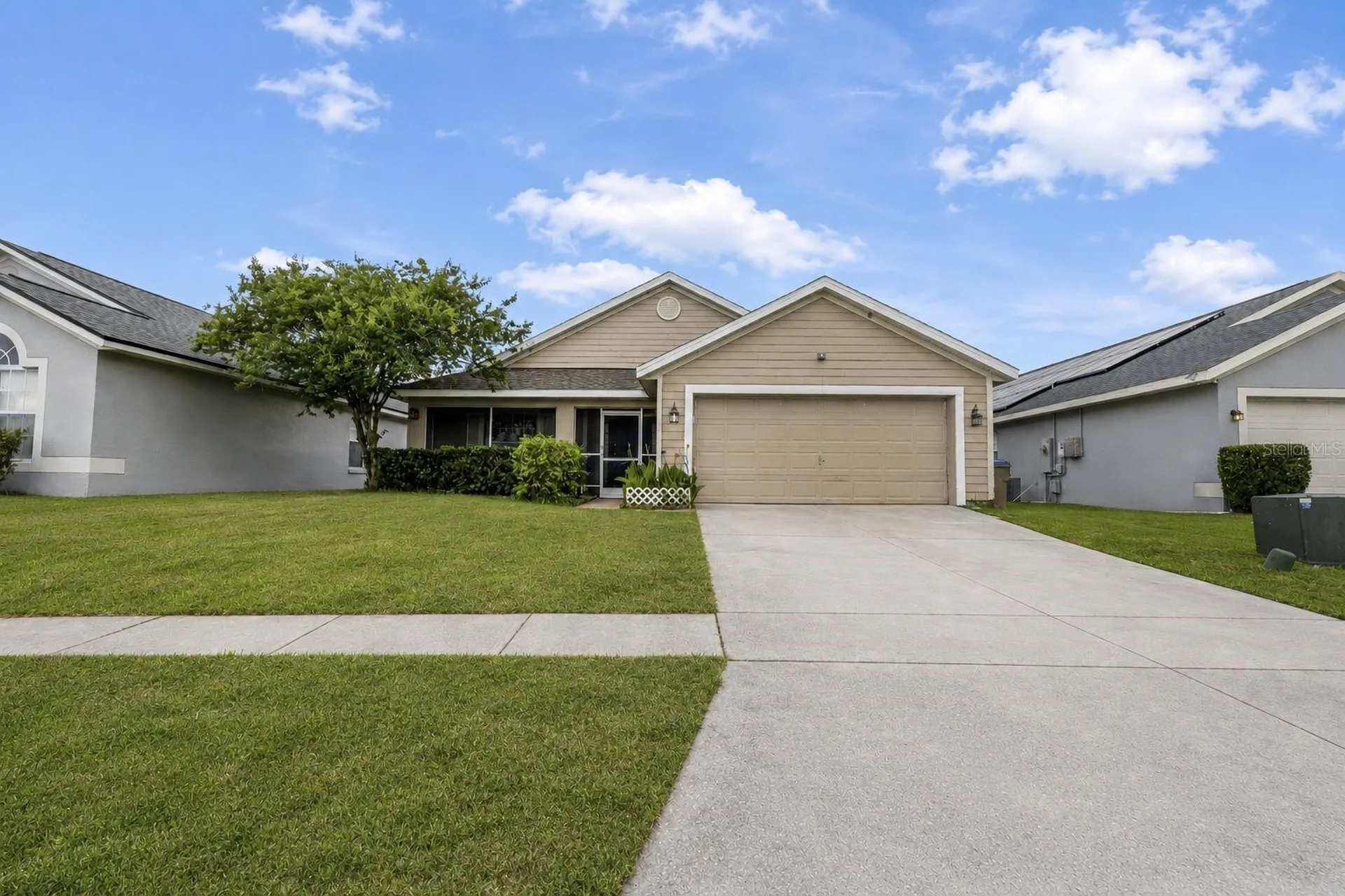 2705 Willow Glen Circle Kissimmee FL 34744