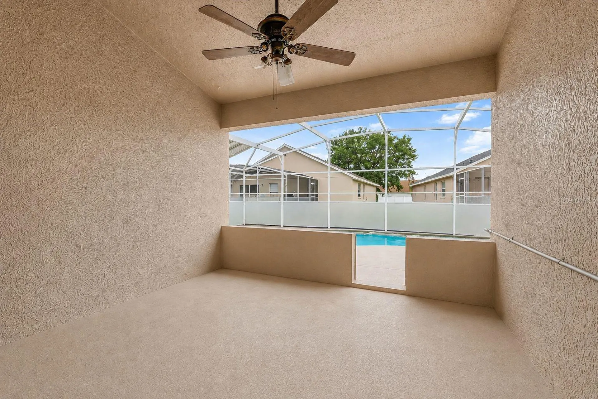 2705 Willow Glen Circle Kissimmee FL 34744