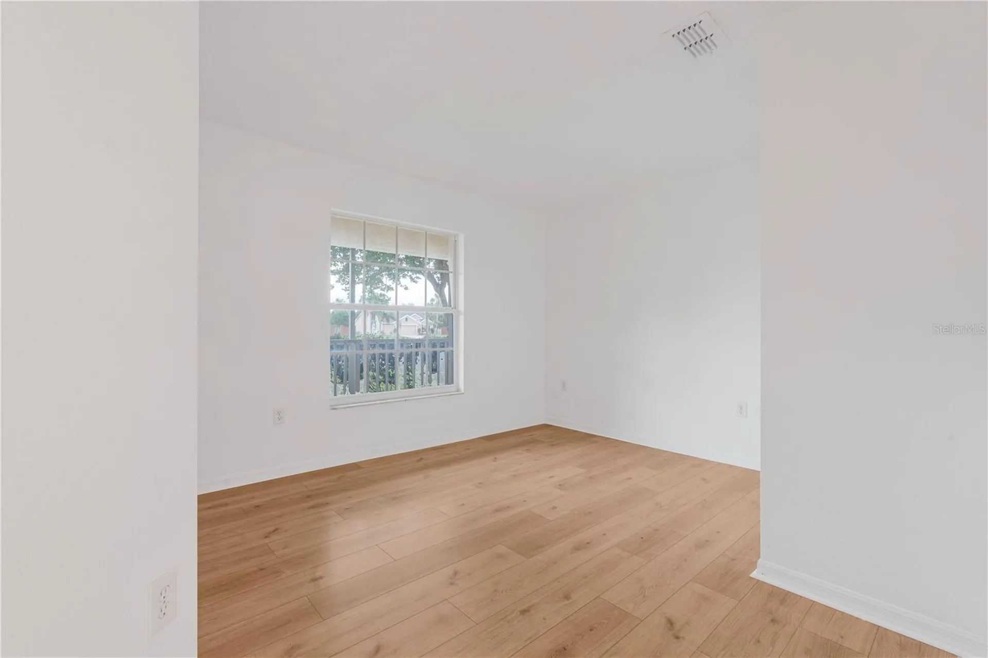 2705 Willow Glen Circle Kissimmee FL 34744
