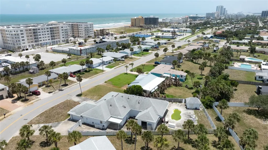1227 Bel Aire Drive Daytona Beach FL 32118