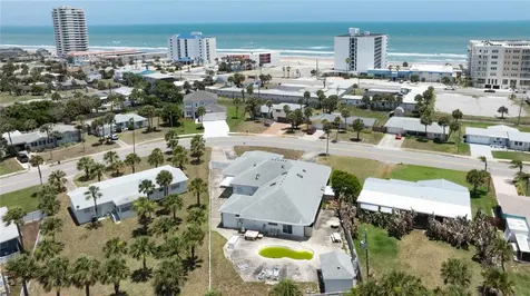 1227 Bel Aire Drive Daytona Beach FL 32118