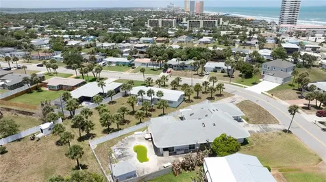 1227 Bel Aire Drive Daytona Beach FL 32118