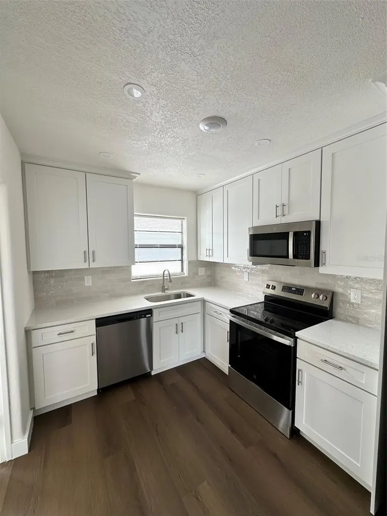 2001 30th Street S St Petersburg FL 33712