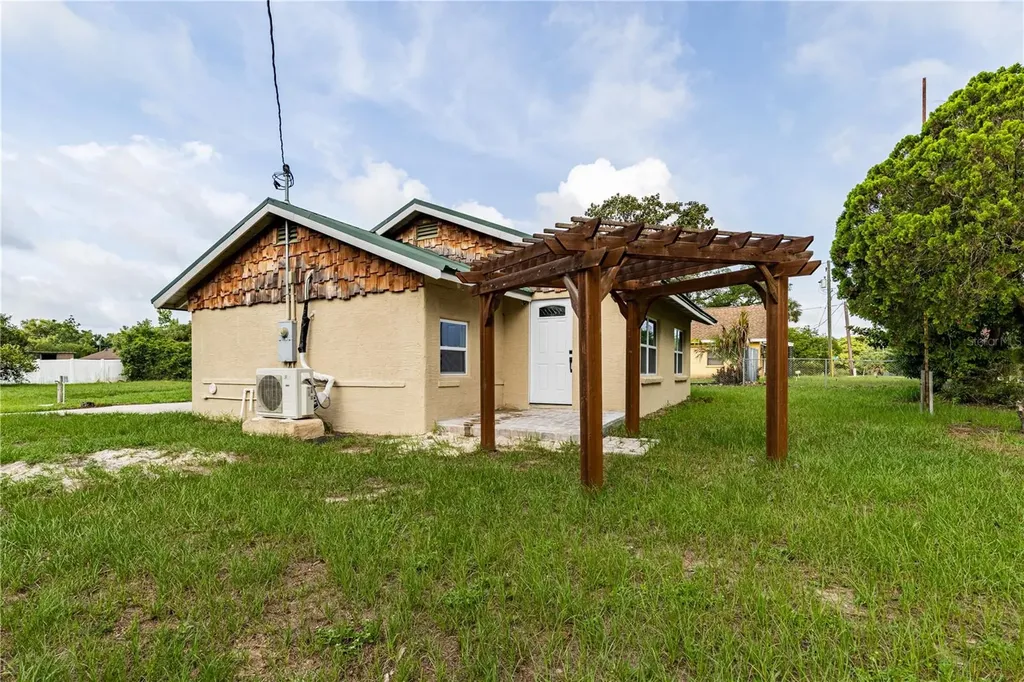 7020 Scott Avenue Mount Dora FL 32757