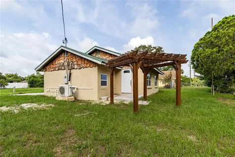 7020 Scott Avenue Mount Dora FL 32757