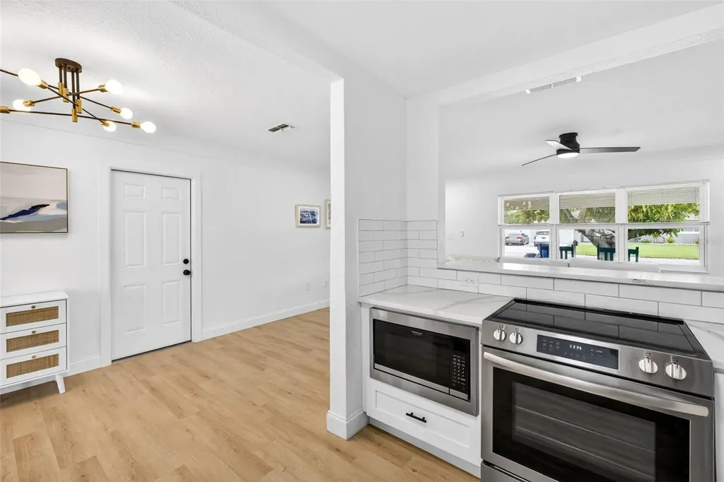 9836 52nd Terrace N St Petersburg FL 33708