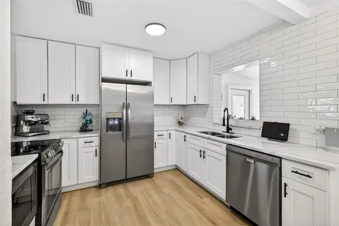 9836 52nd Terrace N St Petersburg FL 33708